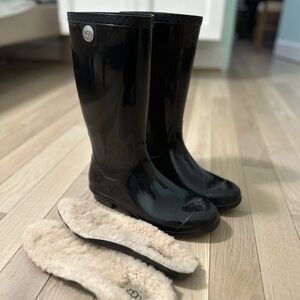 UGG Glossy Black Boots with Shearling Insoles